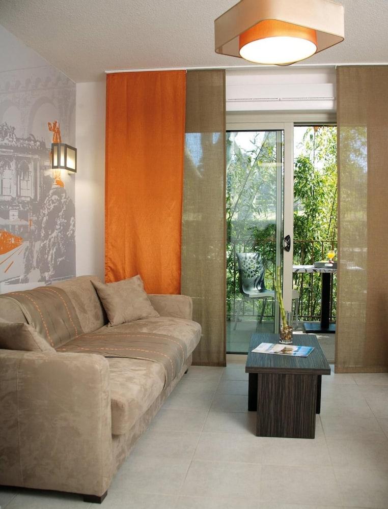 Lagrange Aparthotel Montpellier Millenaire Bagian luar foto